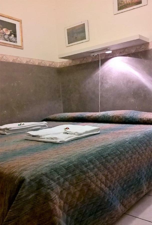 Felicia Rooms Rom Exteriör bild