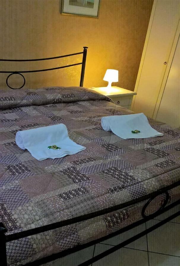 Felicia Rooms Rom Exteriör bild
