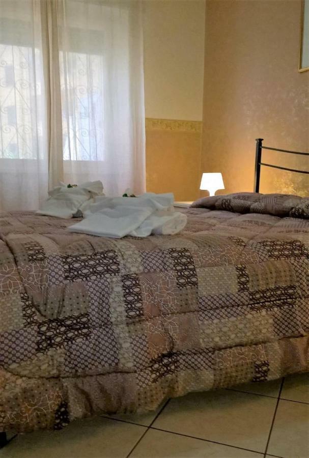 Felicia Rooms Rom Exteriör bild